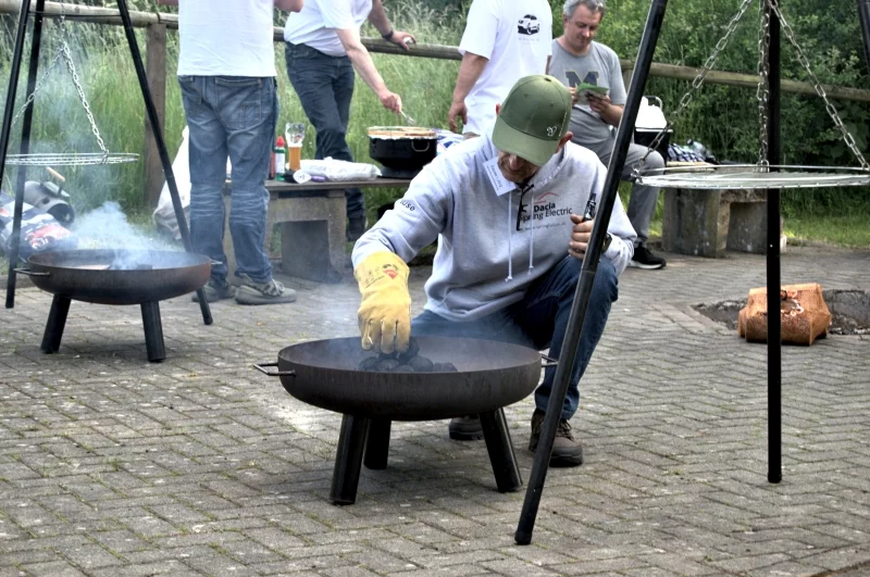 033_Ich_habe_feuer_gemacht.webp