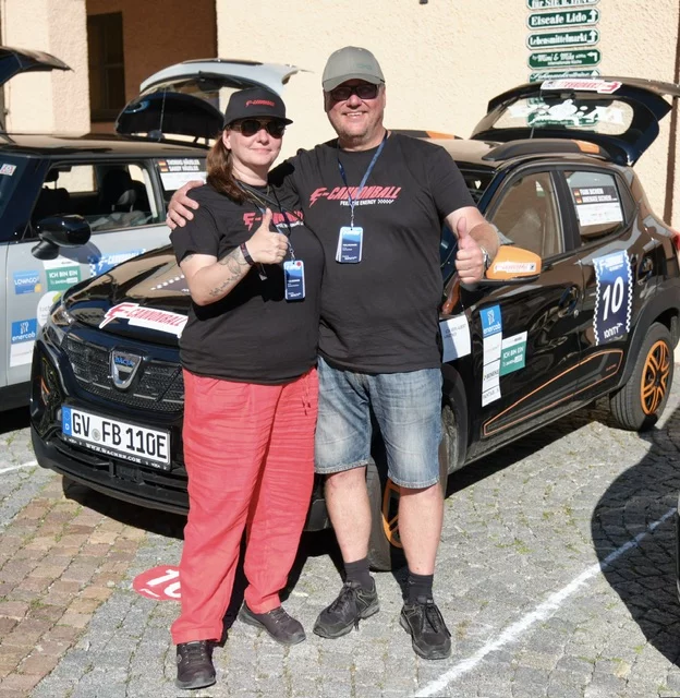 DSCF6916-25 mm-2.8-1-4000 s.webp