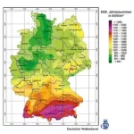DWD Einstrahlungskarte Sonne übers ganze Jahr.webp